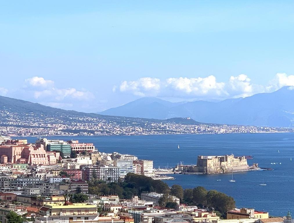 La Terrazza Sul Porto Apartment Napoli Bagian luar foto