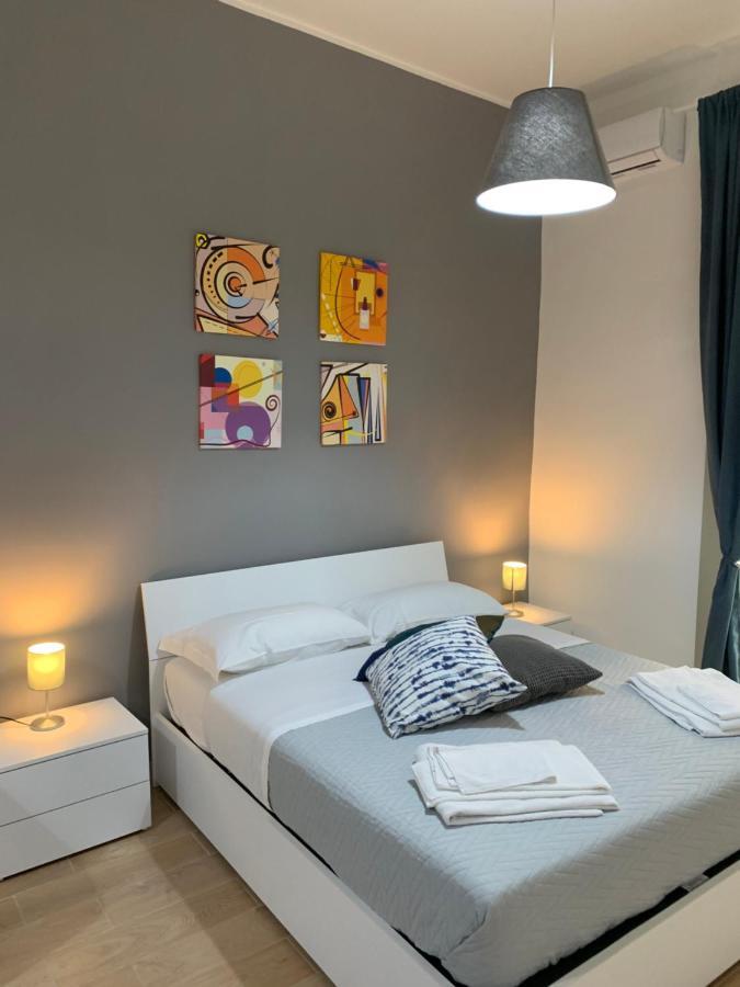 La Terrazza Sul Porto Apartment Napoli Bagian luar foto